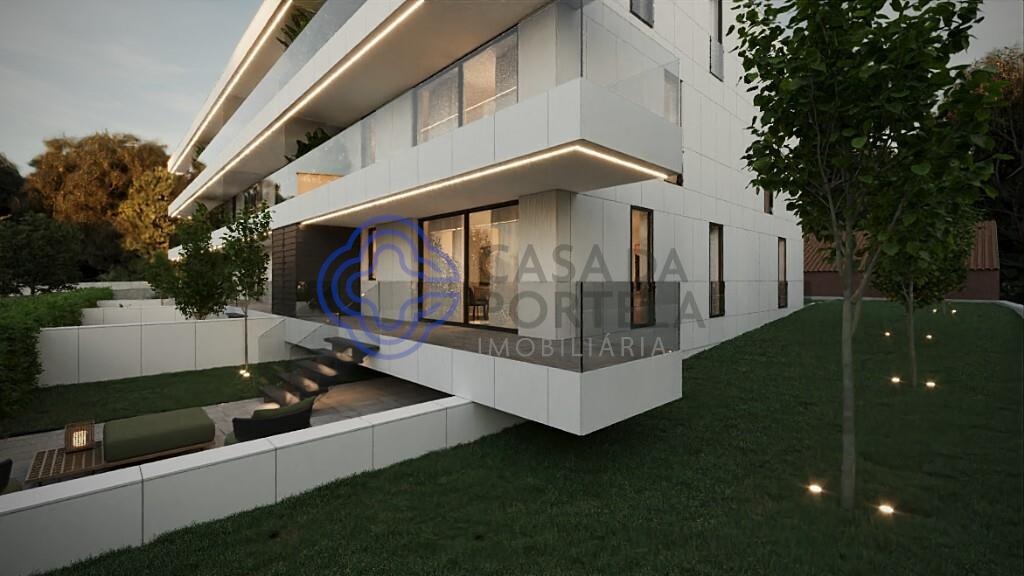 T2 com terraço de 125 m2, box para dois carros, novo, exclusivo VISTA RIO